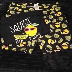 Torrid Black and Yellow Lemon Print
